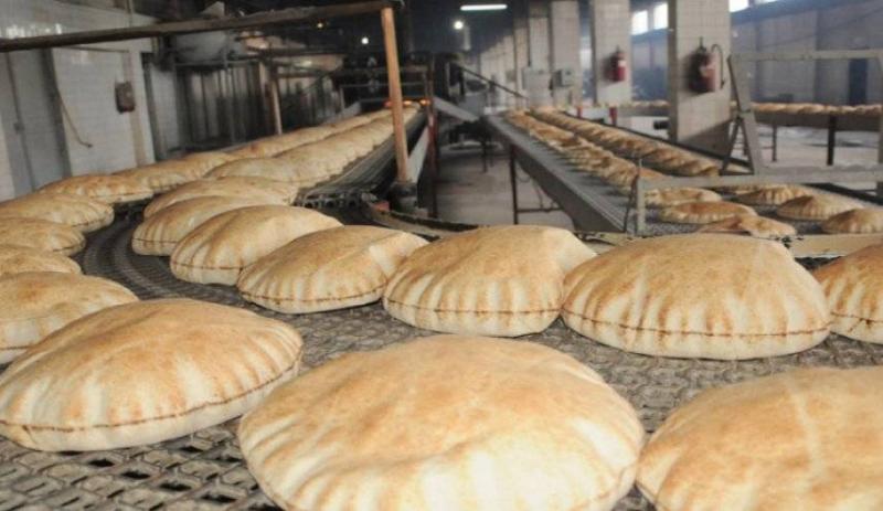 الحكومة اللبنانية تبرر ارتفاع سعر الخبز بالدولار