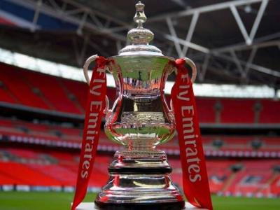 قرعة كأس الاتحاد الإنجليزي تسفر عن مواجهة نارية بين مانشستر يونايتد وليفربول