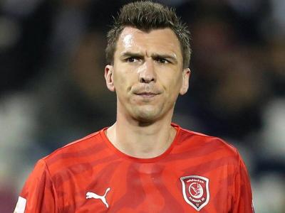 نادي ميلان يتعاقد رسميا مع المخضرم الكرواتي ماندزوكيتش