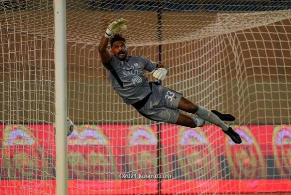الأهلي السعودي يسقط أمام مضيفه القادسية بالدوري السعودي للمحترفين .. فيديو