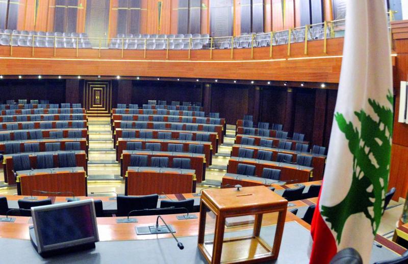 البرلمان اللبنان يصدر قانون يمهد إستيراد لقاح كورونا