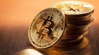 بيتكوين تتجاوز 66 ألف دولار وتقترب من أعلى مستوى في 3 أسابيع