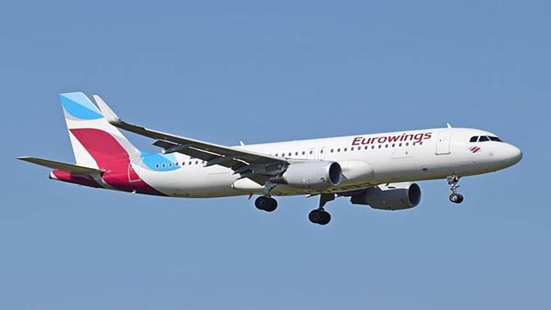 وفاة راكب على متن طائرة في رحلة من ألمانيا إلى مصر
