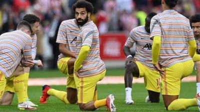 نيوكاسل يعرض على محمد صلاح أضخم راتب في كرة القدم..