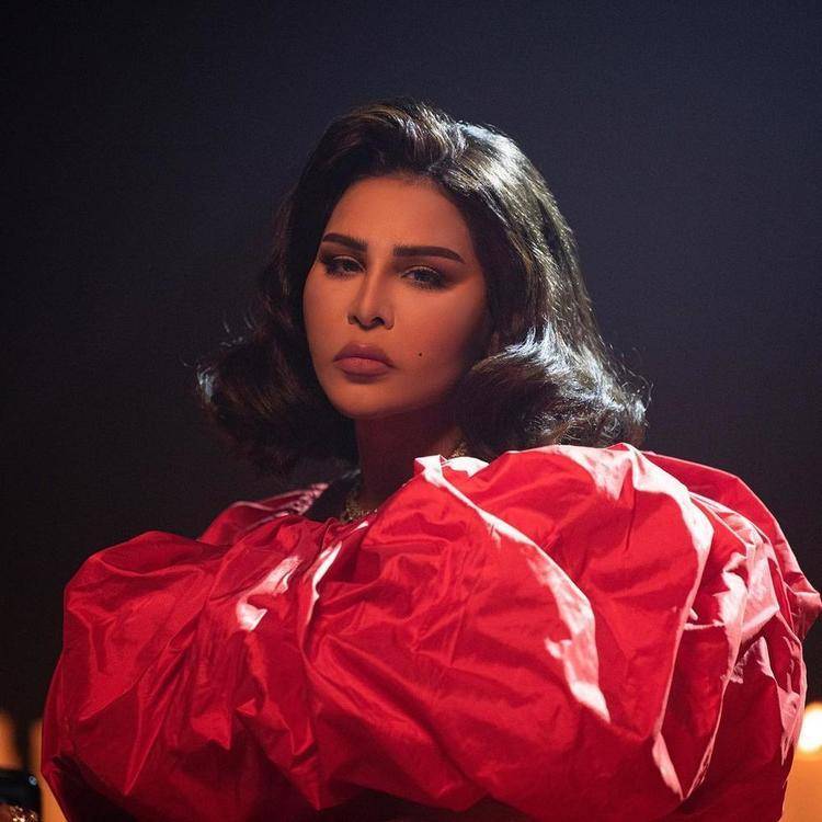 الموت يفجع الفنانة أحلام والنجوم يقدمون لها التعازي