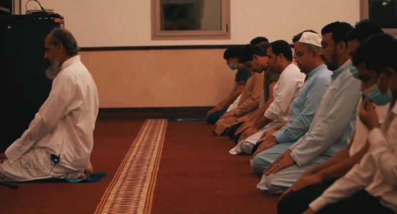 First Friday Prayer at the Afghan Refugee Site in Doha: Assistant Foreign Minister Shares a Touching Moment