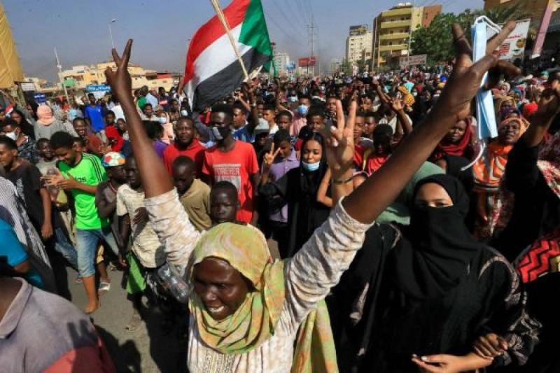 إرسال قوات دولية ليس حلاً للسودان!