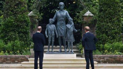 Statue of Princess Diana: What is the Story of the Boy and the Girl?