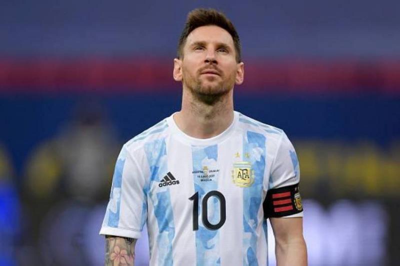 Video: Argentina Players Surprise Messi on His Birthday with Strange Gifts
