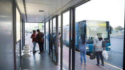 Enhanced Waiting Comfort for Citizens: Abu Dhabi Transport Installs 185 Air-Conditioned Waiting Shelters