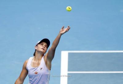 Australian Ashleigh Barty Advances to the Round of 16 at the Australian Open