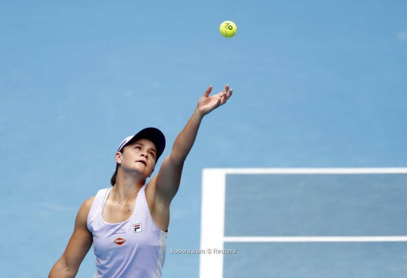 Australian Ashleigh Barty Advances to the Round of 16 at the Australian Open
