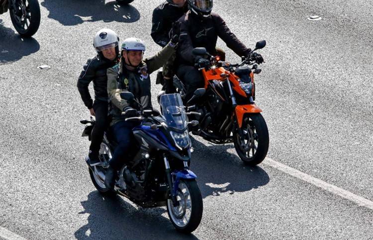 For the Second Time... Brazilian President Fined and the Reason is in the Pictures!