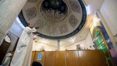 Video: Death of a Worshipper in a Mosque in Iraq Before Prostration