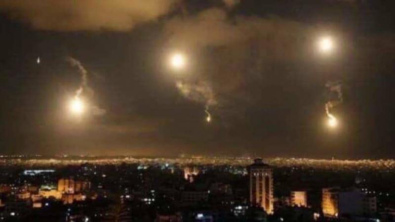 Syrian Defenses Respond to Israeli Missiles in Homs Countryside