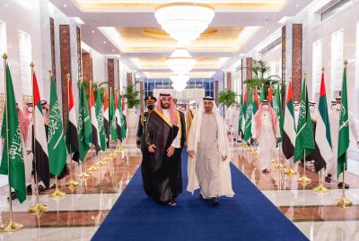 Prince Mohammed bin Salman Arrives in the UAE with Sheikh Mohammed bin Zayed Leading the Reception