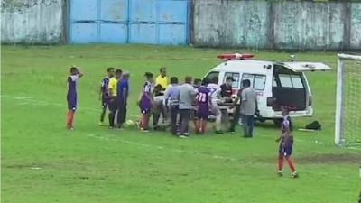 Tragic Death of Goalkeeper Following Collision with Player