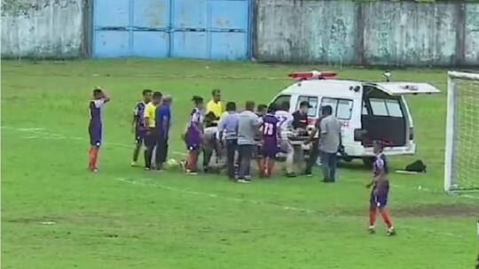 Tragic Death of Goalkeeper Following Collision with Player
