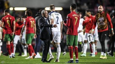 Video: Ronaldo Rebukes Coach After Serbia's "Sting"