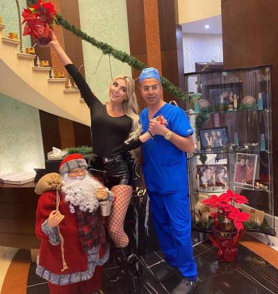 Miriam Klink and Nader Saab in Holiday Spirit.. Followers Ask: Do You Want to Know Anabella's Opinion?