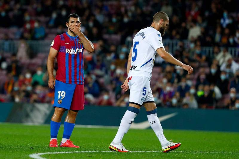 Aguero Decides to Retire from Football Suddenly After 6 Months with Barcelona