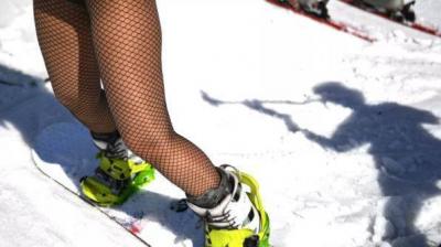 Title: Video: Russian Women Freeze Their Tights After Purchase – Here's Why
