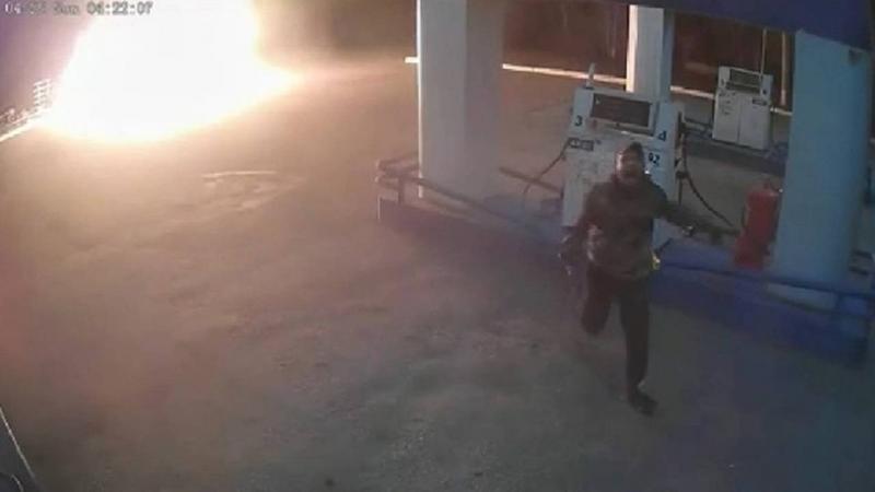 Video: Attempted to Set Fire to a Gas Station and Ended Up Burning Himself