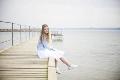 # How to Choose White Shoes in Summer?
