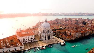 All Regions of Italy Now "Low Risk" and Masks No Longer Mandatory Outdoors