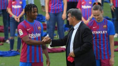 Life "After Messi": Barcelona Signs a "Modest" Player and the Story of the Number 10