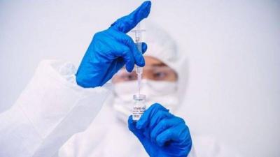New Emirati Star Receives COVID-19 Vaccine