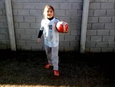 Video: Young Girl Amazes Messi, Argentine Star Calls Her a "Genius"