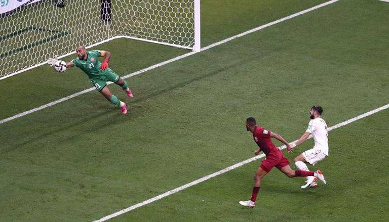 Qatar Snatches Opening Points from Bahrain