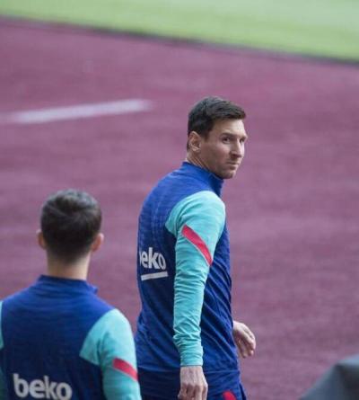 Messi Informs Barcelona Management of His Final Decision