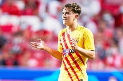 Born to Play Football: Fans Chanted the Name of Barcelona Player