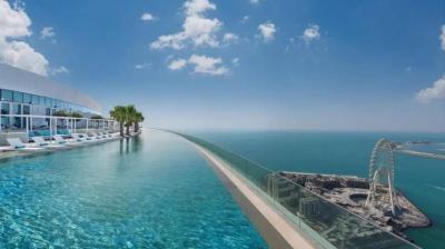 Swimming Among the Clouds: A New Experience in Dubai and a World Record!