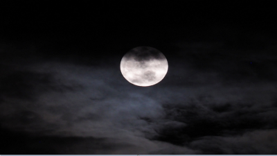 The Moon Begins Its Monthly Planetary Tour with Saturn
