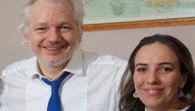 Marriage in the Time of the Cell: Assange Marries His Longtime Girlfriend While in Prison