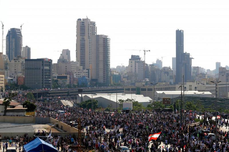 Massive Demonstration in Beirut... Clashes Between Security Forces and Protesters