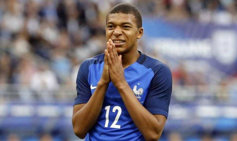 Mbappé Requests Neymar's Departure from PSG!