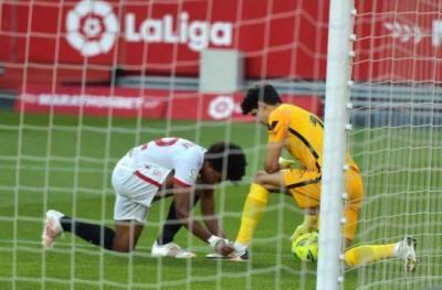 Bono Named Best African Player in La Liga