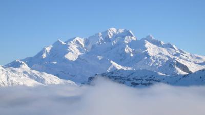 Man Found Dead After Attempting to Climb Mont Blanc