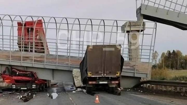 Fatal Bridge Collapse Due to Truck Driver Error