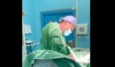 In Lebanon... A Video of a Woman Singing for Fairouz During Her Cesarean Birth Goes Viral