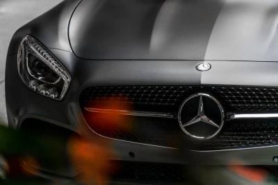 Mercedes Warns of Fire Risk in 800,000 Cars