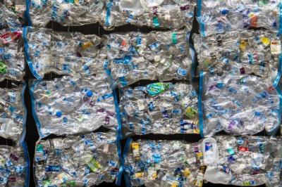 Discovery of 11 Substances in Plastic Linked to Weight Gain