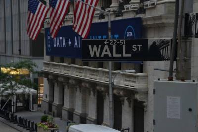 U.S. Stocks Plunge Due to Ukraine Conflict Fears