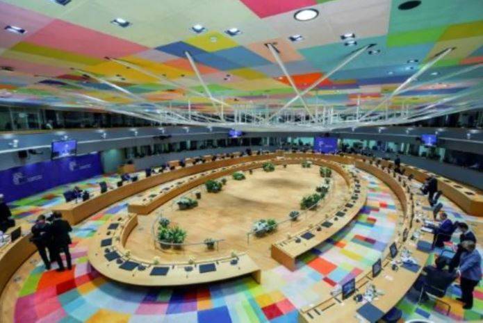 Title: EU Member States Finalize Approval of Economic Recovery Plan