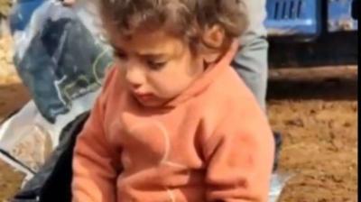 The Tragic Story of a Syrian Girl Shivering from the Cold