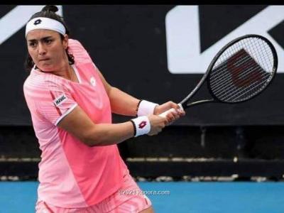 Tunisian Champion Ons Jabeur Advances to the Second Round of the Women's Doubles in the Australian Open Tennis Tournament
